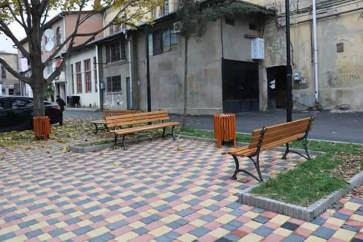 საცხოვრებელი ეზო